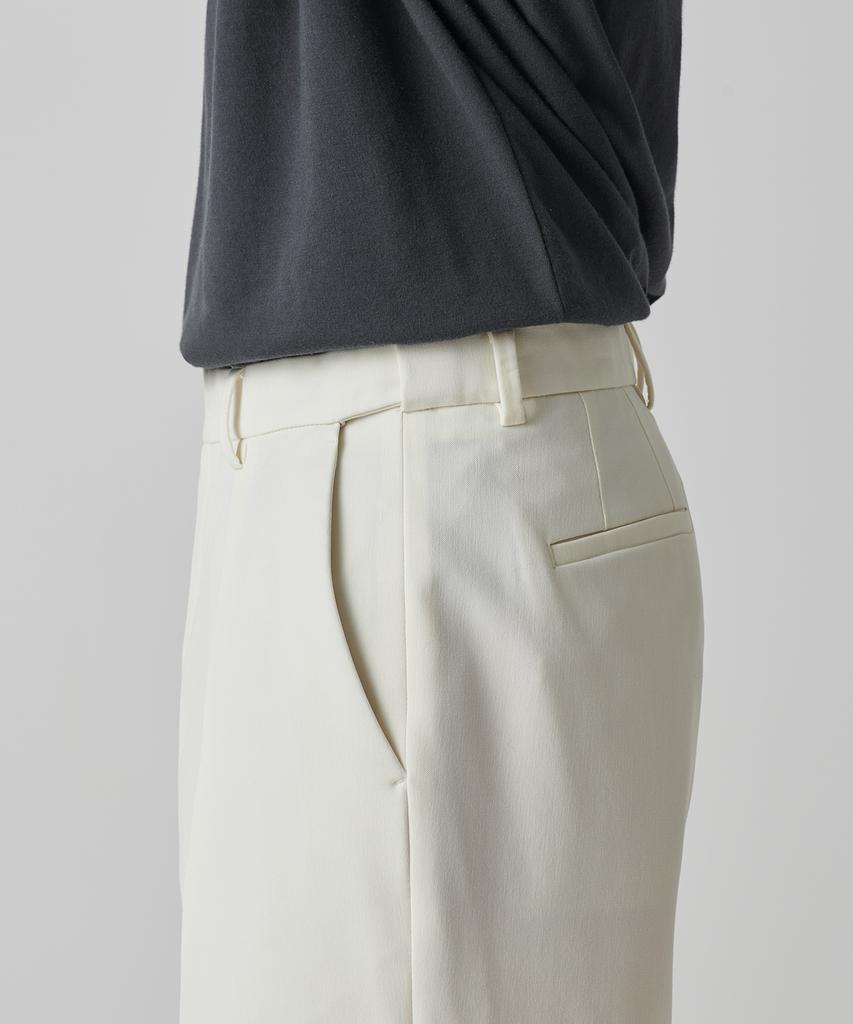 Musinsa Standard Reverse One-Pleat Wide Hidden Banding Slacks [Cream]
