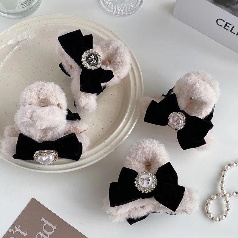Sweet Bowknot Plush Hair Claw Clip New Classic Small Hair Clips Barrettes Hairgrips Headdress For Female Winter Hair Accessories