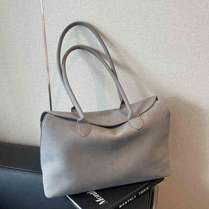 Luxury Designer Tote Bag for Women New Fashion Retro Shoulder Bags French Simple Commuter Large Capacity Underarm Bags