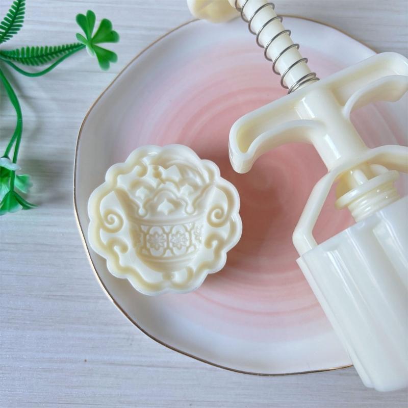 Soft Dough Pastry Press, 75G Plastic Forming Tool with Spring Plunger and Pattern Plate for Family Baking Projects and Handmade Pastries