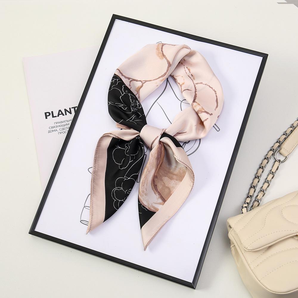 71 Flower polka dot simulation silk scarf neck small square scarf Korean atmosphere sunscreen scarf advanced sense