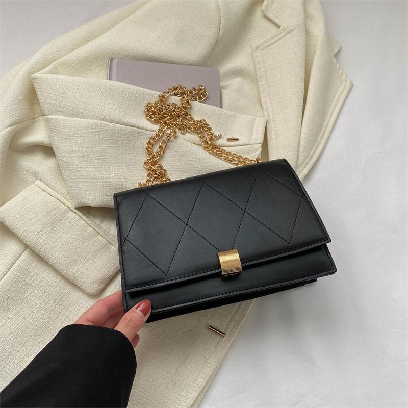 

Chic And Modern Crossbody Bag For Women Small Square Design With Magnetic Closure чёрный
