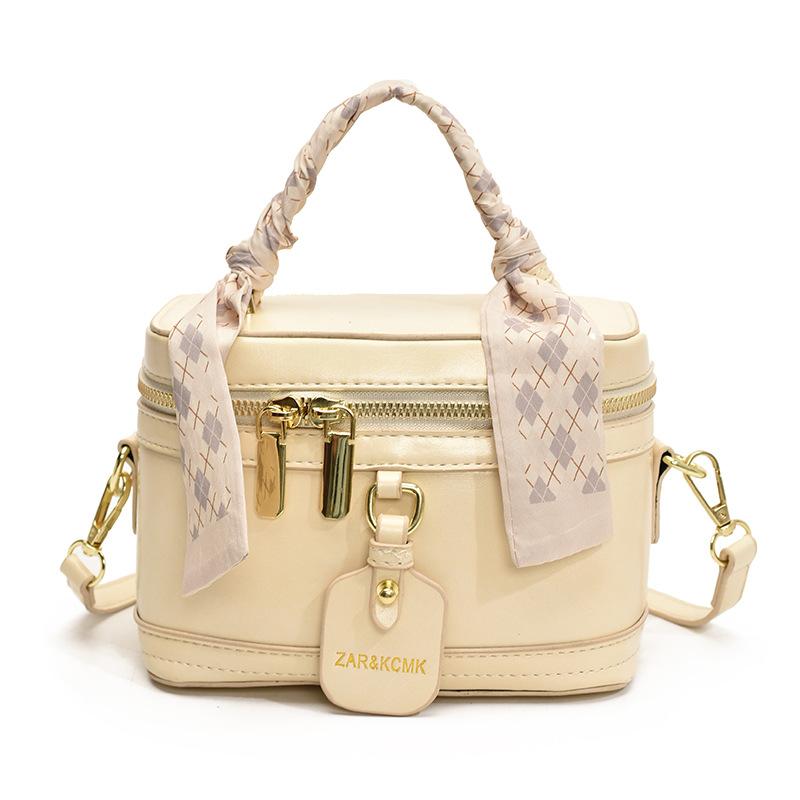Korean silk scarf portable small bag women's 2025 new foreign style niche design box bag versatile shoulder messenger bag