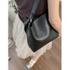 Retro Large-capacity Bag, Fashionable Commuting Bucket Bag, Versatile Crossbody Bag