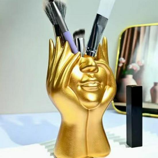 Nordic Creative Human Body Art Desktop Organizer: Multi-functional Pen and Makeup Holder