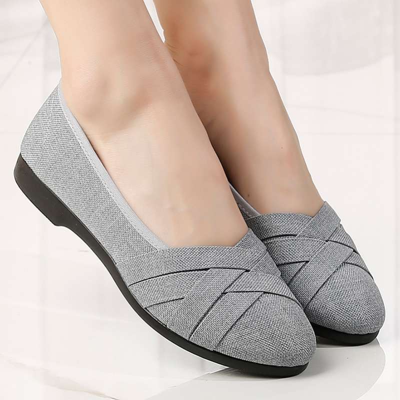 

Старая Северная парусиновая обувь женская на плоской подошве универсальные одинарные туфли с мелким вырезом на плоском каблуке обувь для мамы дышащая с мягкой подошвой очень большая женская 41