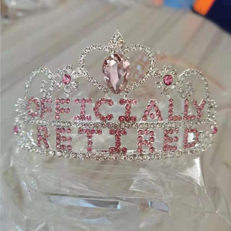 Geschenk zum Thema Ruhestand Tiara Zeremonie Party Accessoires Buchstabenkrone Tiara Band Auszeichnung Kombinationsset