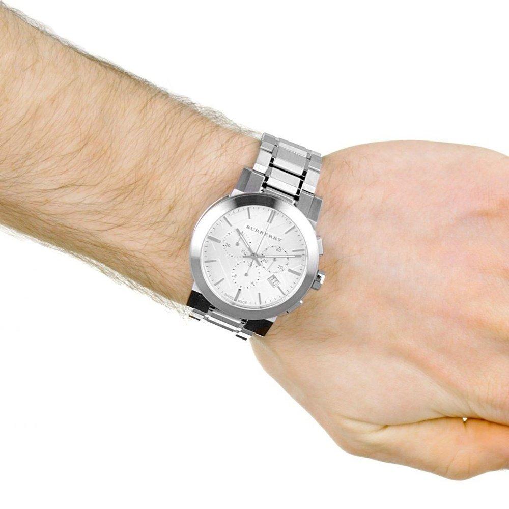 Burberry Orologio da uomo con cinturino in acciaio inossidabile a quadri grandi BU9350