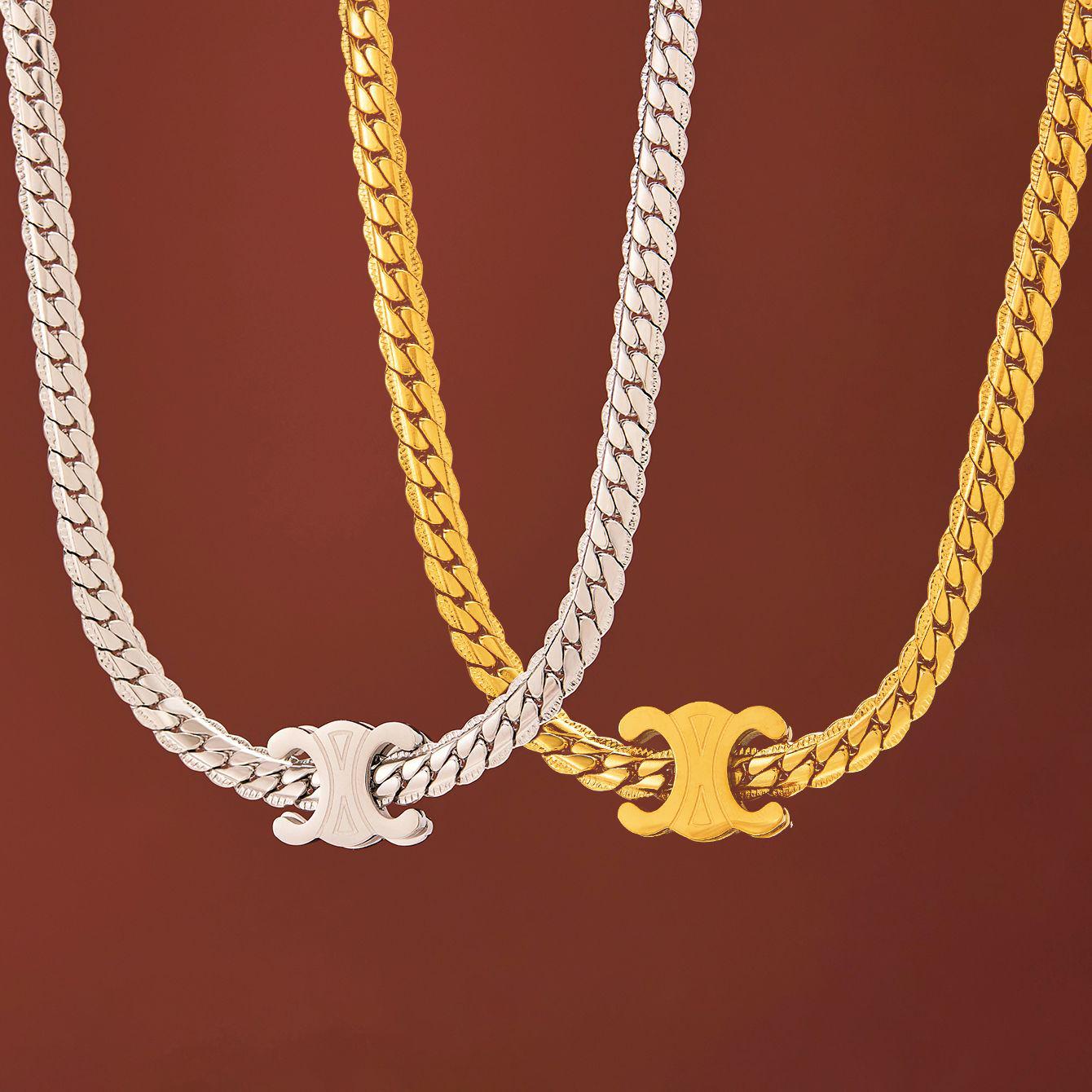 

Wenjian Explosion Style Saijia Zircon-Inlaid 18K Gold Clavicle Necklace and Bracelet for Women