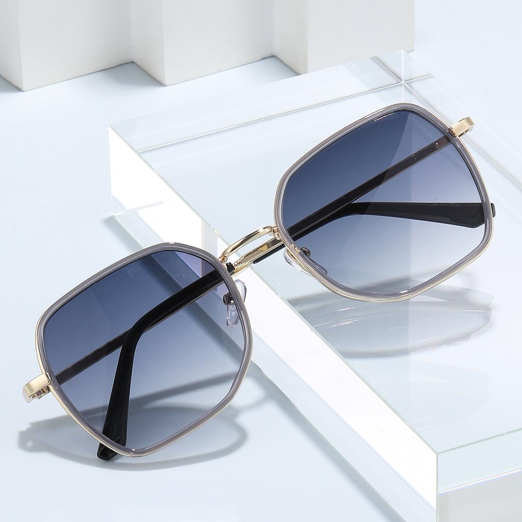Vintage Polygon Sunglasses Men Classic Fashion Metal Rim Outdoor Shades Women New Trendy Fashion Brand Design Sun Glasses