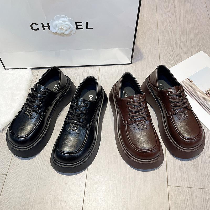 Black Loafers Women's 2025 New Retro Versatile Platform Small Leather Shoes Commuting Lace-up Deep Mouth Single Shoes