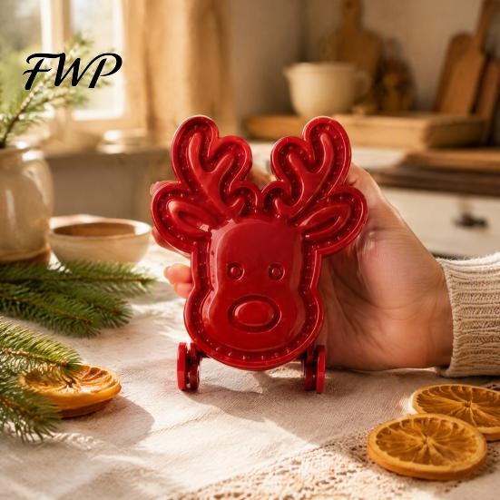 Baking Tools for Christmas Hand Press Pie Mold, Plastic Pastry Dough Cookie Molds Kids Neatly Cut Cutters DIY Holiday Treats Kitchen