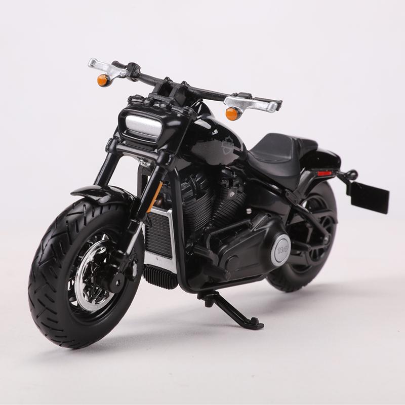 

Maisto 1:18 2022 Fat Bob 114 Motorcycle Car Simulation Alloy Car Model чёрный