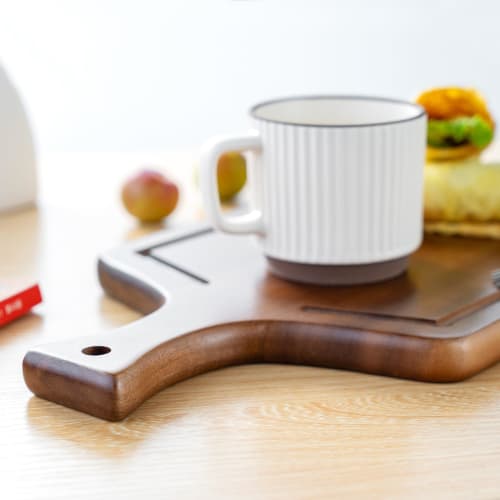 BILL.F Wooden Cutting Board with Handle for Meat, Vegetables, and Bread - Decorative Wooden Serving Board with Juice Groove for Kitchen or Dining Room