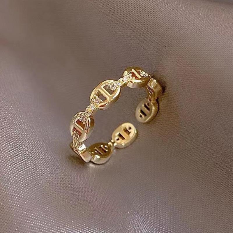 Elegant Multi-Layer Diamond Splicing Statement Ring