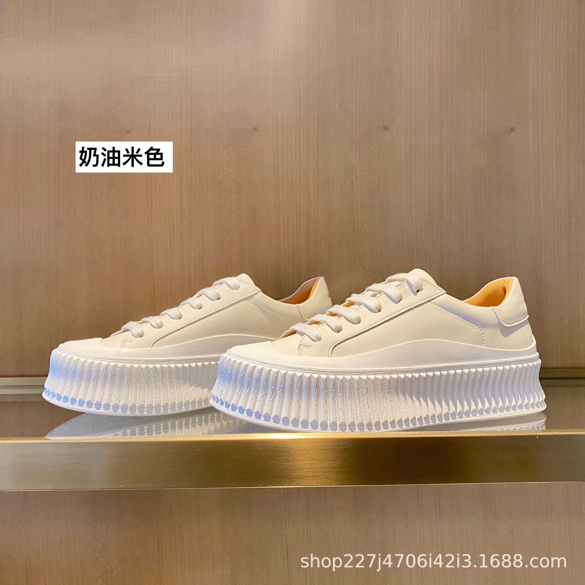 

Cowhide version~ genuine leather little white shoes 2025 new platform college muffin heightening board shoes women s biscuits lace-up single shoes 34