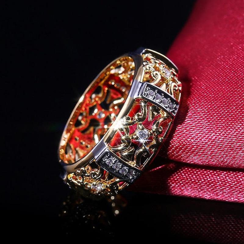 New Two-color Ring, European and American Hollow Pattern Color-separated Ring, Fashionable Zircon Jewelry