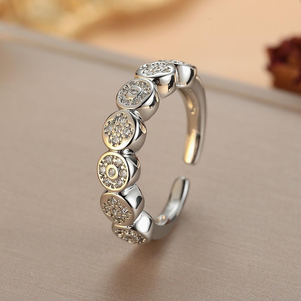 Korean Style Rhinestone Adjustable Star Ring with Micro-Set Zirconium