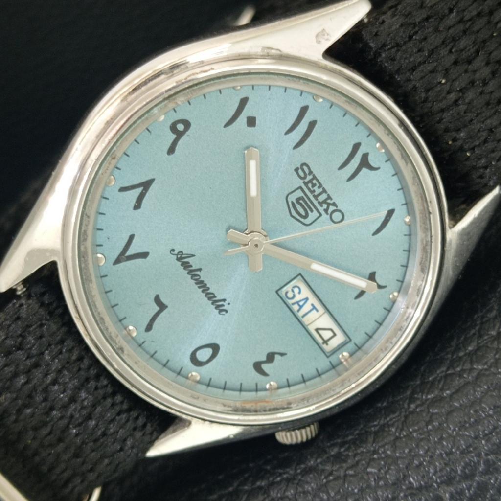 

VINTAGE SEIKO 5 AUTOMATIC JAPAN 7S26A MENS SKY BLUE COLOR DIAL WATCH a707801-1