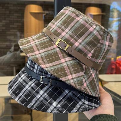 Chapeaux et casquettes