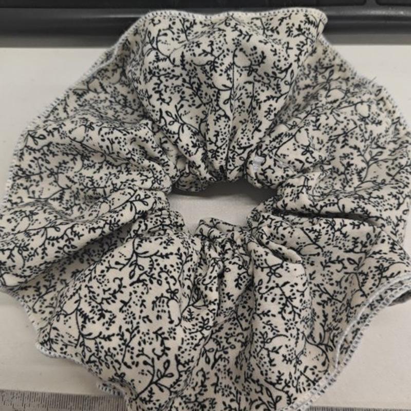 

Французское цветочное кружево край резинка для волос толстая кишка нишевая универсальная девочка задняя часть головы веревка для волос женская атмосфера аксессуары для волос