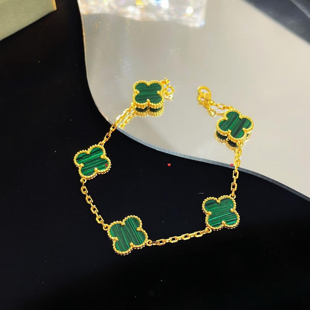 Bracelet Trèfle à Quatre Feuilles Version Haute Cinq Fleurs Calcédoine Violette Naturelle Gravé Laser CNC 18K Ne Se Décolore Pas Bracelet pour Dames