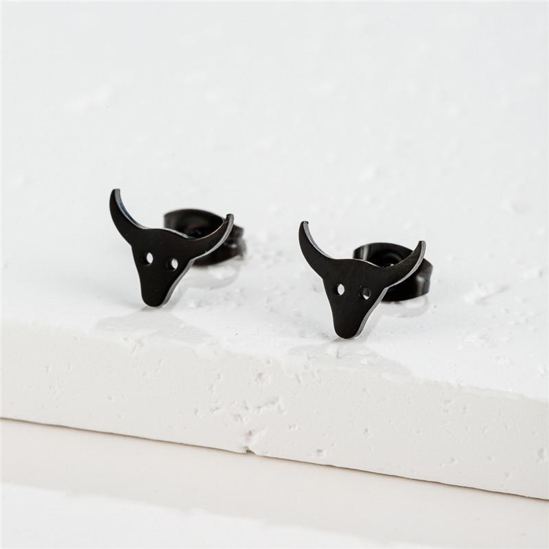 New Creative Stainless Steel Bull Head Stud Earrings for Men Women Unique Animal Jewelry Boy Girls Party Cow Earings Accessories