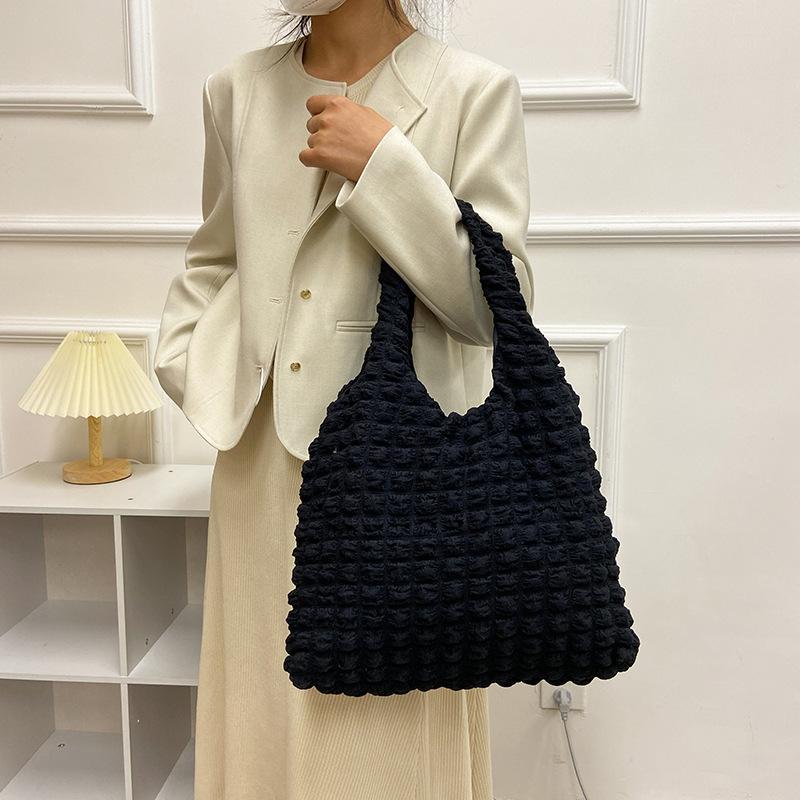 Женская сумка в клетку с изображением иностранного газа и пузыря — фото 4