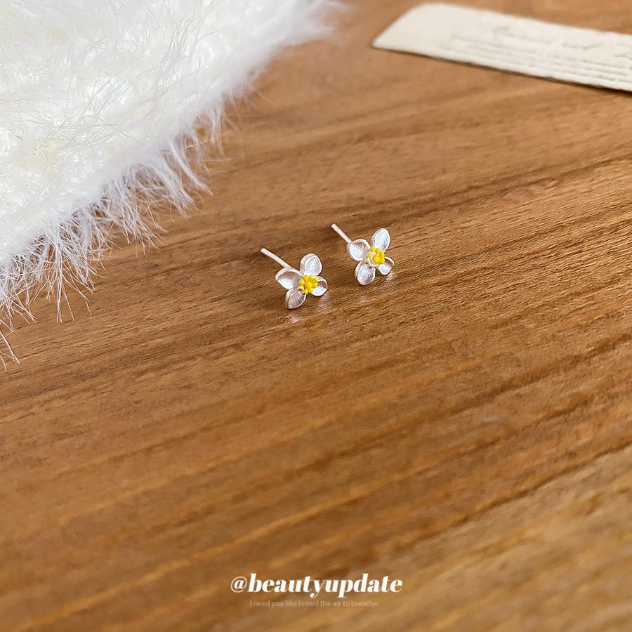 Silver needle plain silver minimalist gardenia stud earrings women ins style niche design earrings earrings light luxury