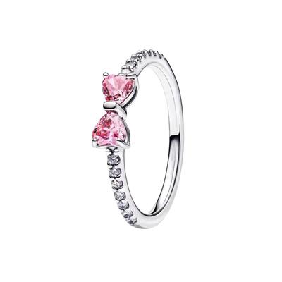 Damesmode: schattige ring met strik en hartje
