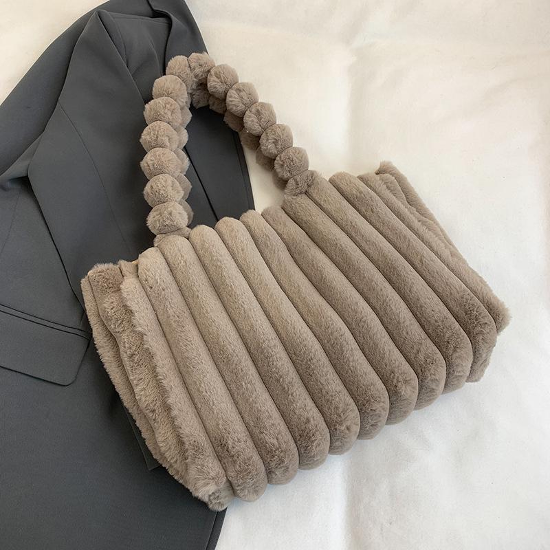 New Fashionable Solid Color Simple Casual Plush Portable Shoulder Underarm Bag Beautiful Fluffy Portable Handbag
