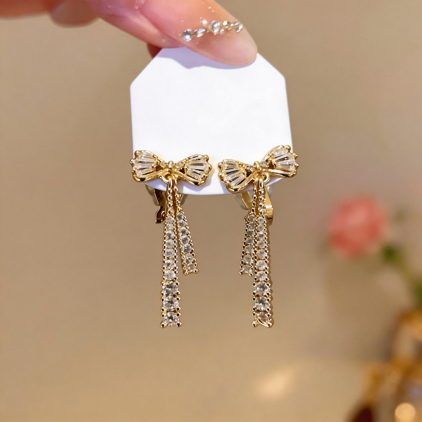 Super Shiny Zirconia Bow Ear Clip - No Piercing Needed, Elegant Luxury Earring for Women
