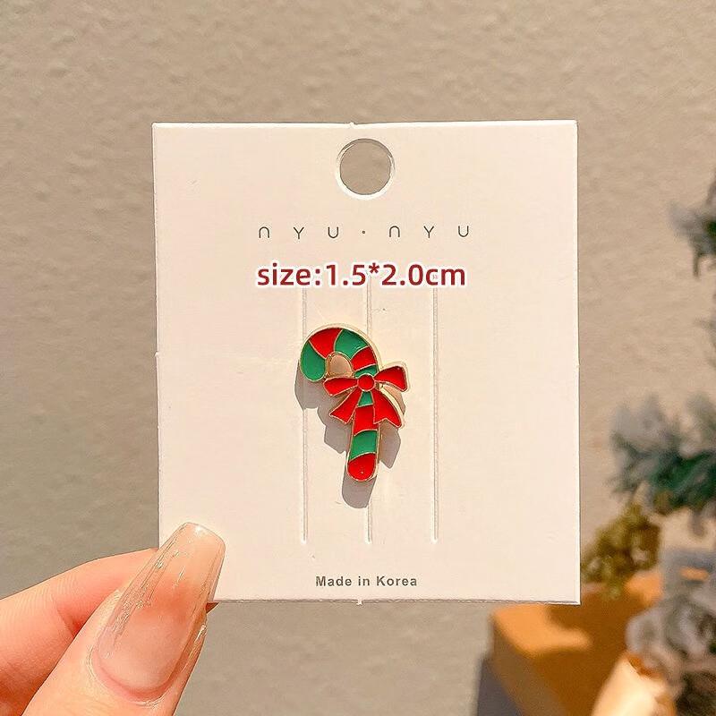 Christmas Metal Badge & Brooch Set