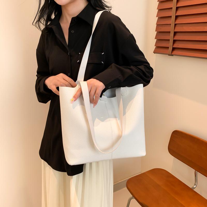 Wholesale Stylish Shoulder Bag Women's Bags 2024 Spring Trendy Pu Material Tote Bag
