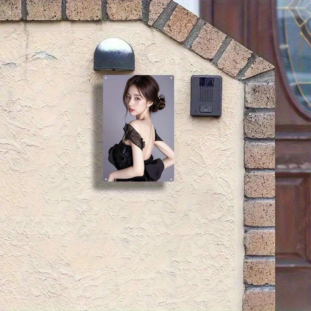 Retro Metal Wall Art Vintage Lace Portrait Elegant Home Decor Black & White Canvas Poster 8x12 Inch