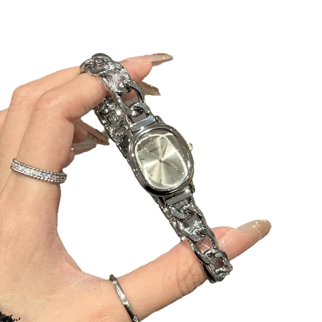 Medieval Strip Bracelet Watch Women'S High-End Retro Style Light Luxury Niche Exquisite Simple Women'S Quartz Women'S Watch