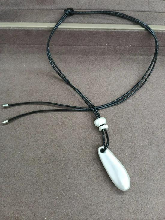 Elegant Minimalist Water Drop Pendant Necklace for Women - High-End Clavicle Chain, Fashionable & Versatile Accessory