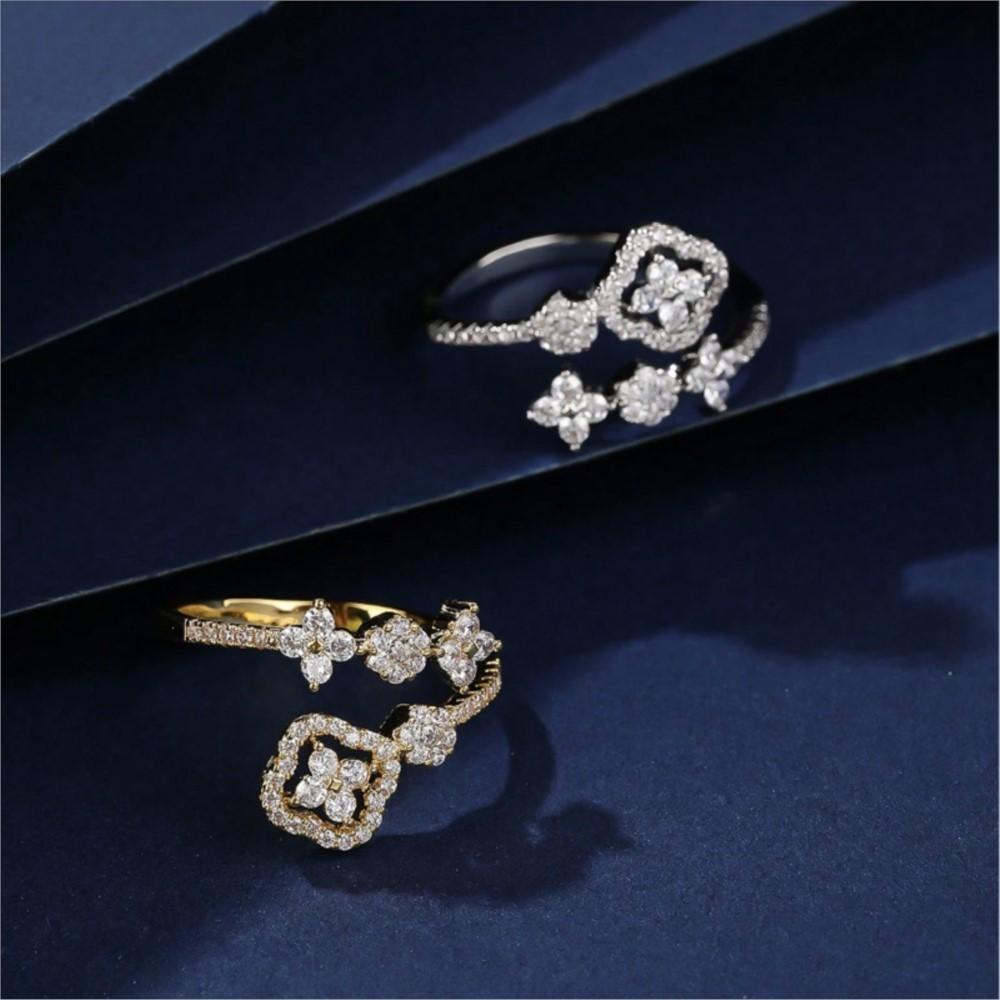 Elegant Four Leaf Flower Zirconia Inlaid Ring for Women New Fashion Single Rings Wedding Jewelry Daily Wear