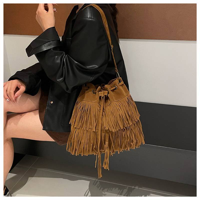 Pu Material Fringe Water Bucket Shoulder Bag With Zipper Pocket For Women