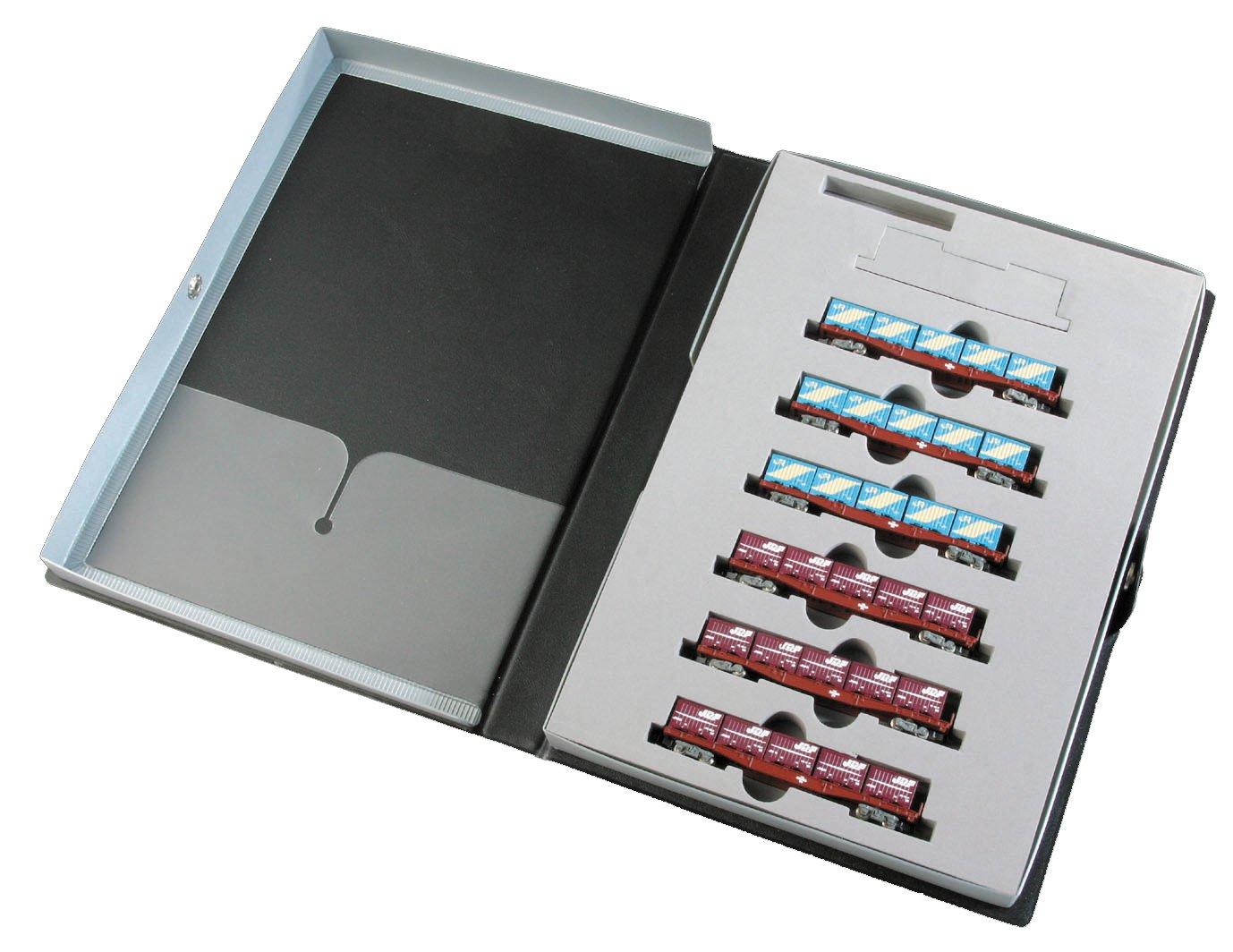 

Z Gauge PRO Z Container Car (by power car)