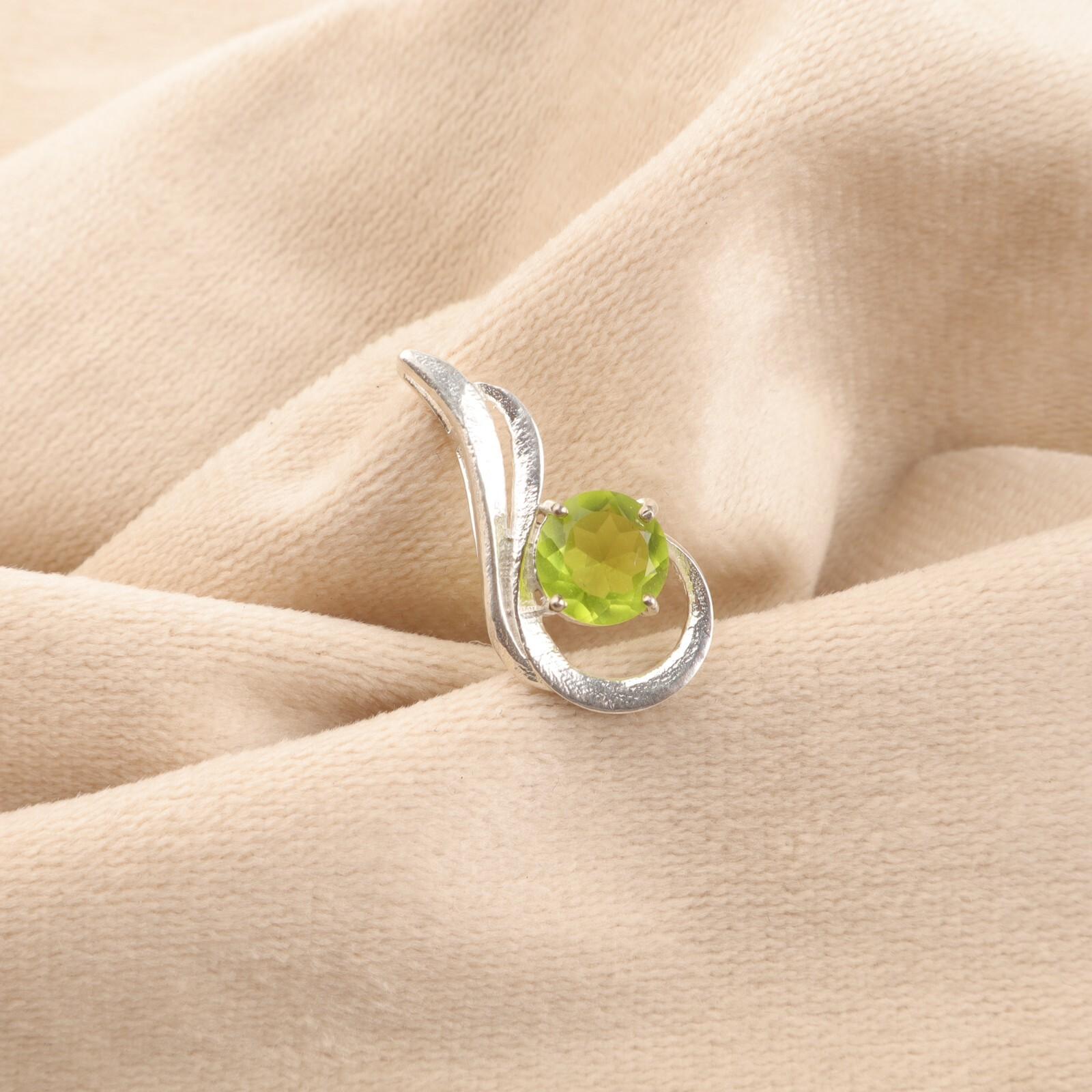 

Натуральный Перидот Драгоценный Камень 925 Стерлинговое Серебро Бохо Ювелирное Изделие Подвеска 1 С Цепочкой CP-24-11