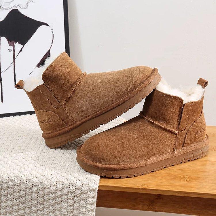 Short snow boots women's winter 2025 new velvet thickened short boots non-slip one-pedal low-top foreign-style warm cotton shoes