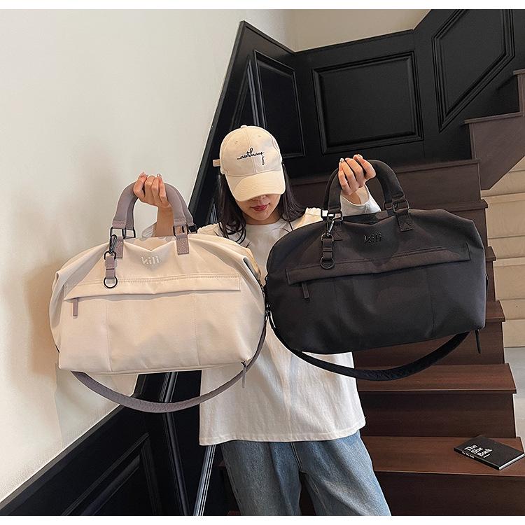 Dámská cestovní a sportovní taška s velkou kapacitou - Módní úložná taška na krátké výlety