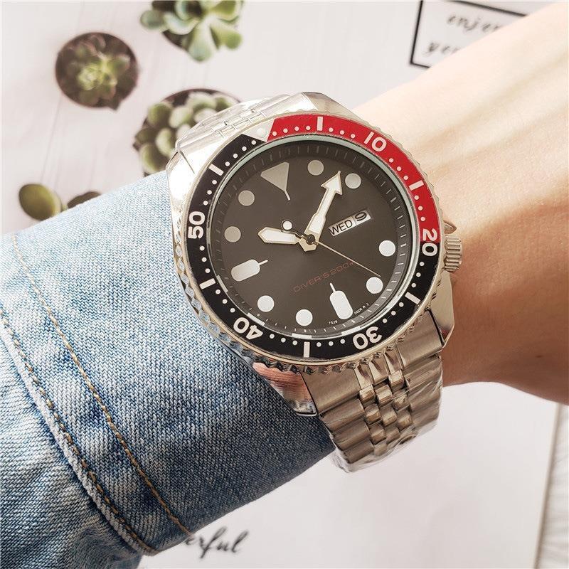 Exquisite craftsmanship stainless steel tape, high quality high quality stainless steel strap, fashionable men's watch