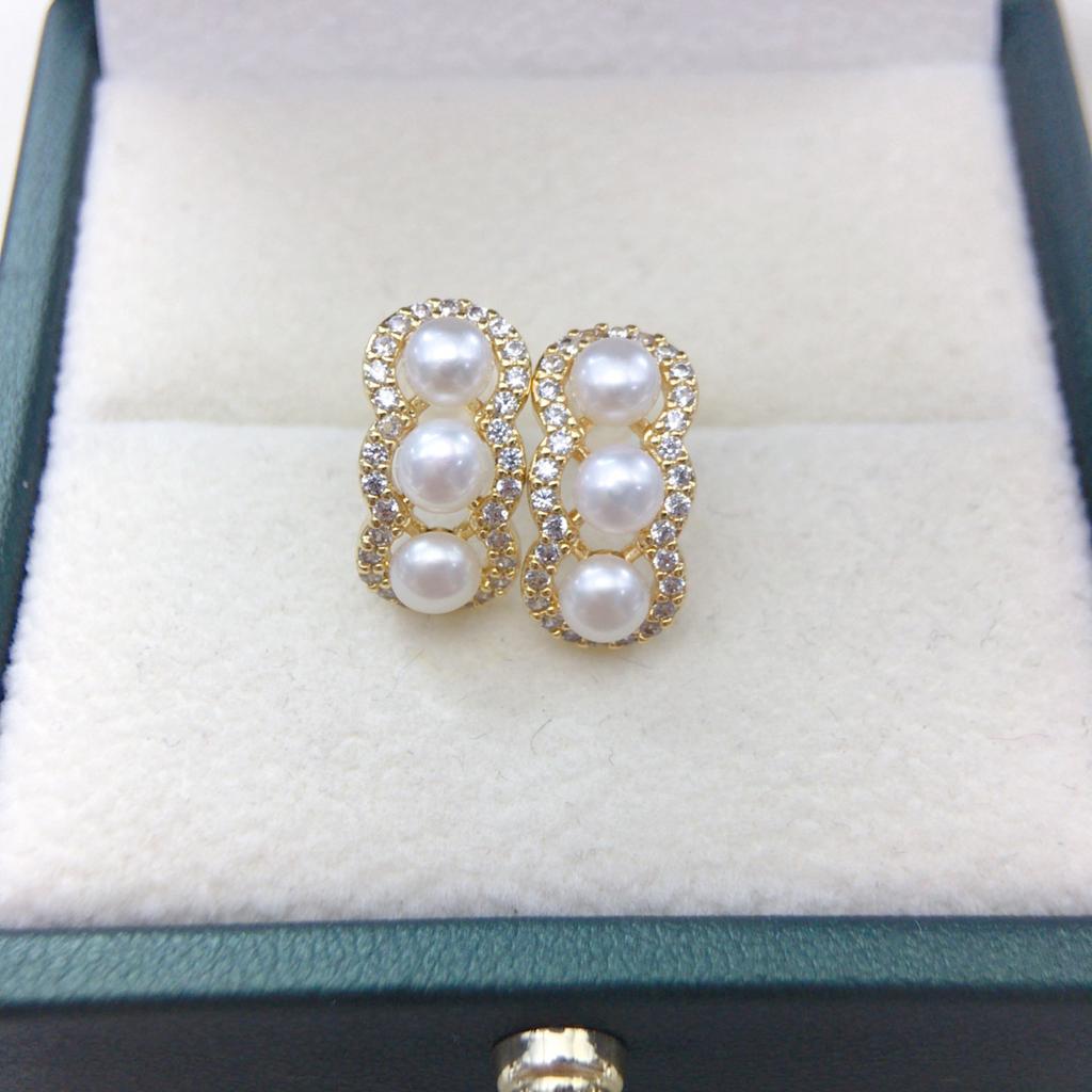 Natural freshwater pearl earrings with multiple beads, fashionable, luxurious, and high-end, versatile earrings for commuting