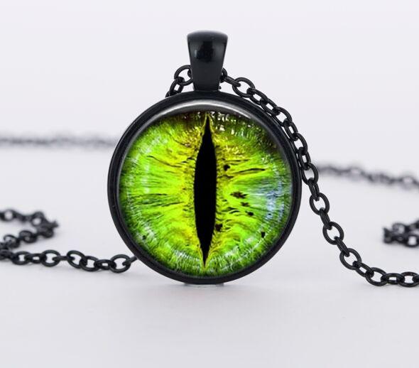Vintage Red Cat Eye Necklace Dragon Eyes Photo Glass Cabochon Pendant Necklaces Women Men Jewelry
