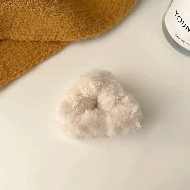 Large Plush Hair Clip: Autumn/Winter Volumizing Shark Clip for Women
