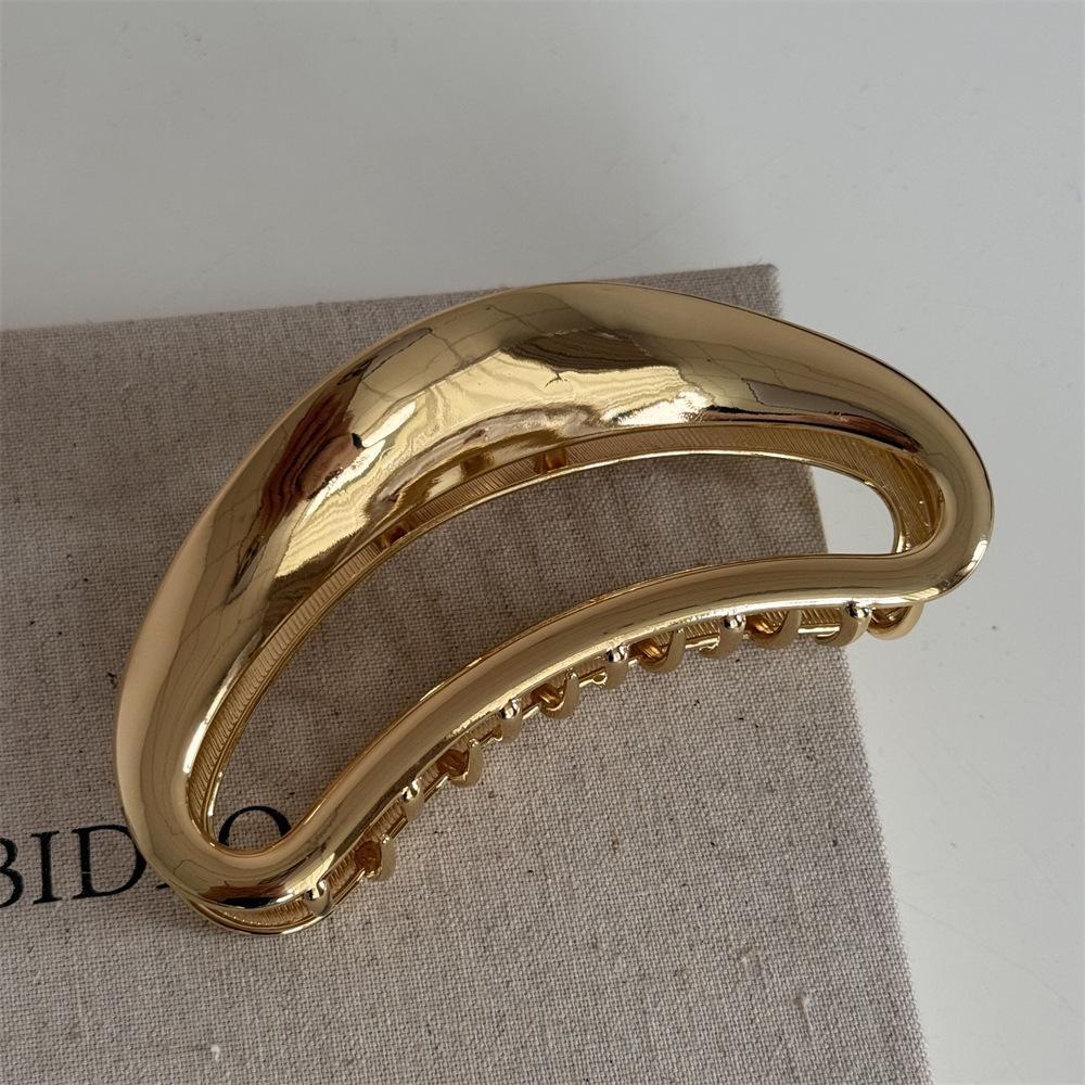Alloy Hollow Moon Hair Claw Clip Retro Temperament Hair Claw Clip for Women Spring Summer Vintage Back Head Hair Styling Clip