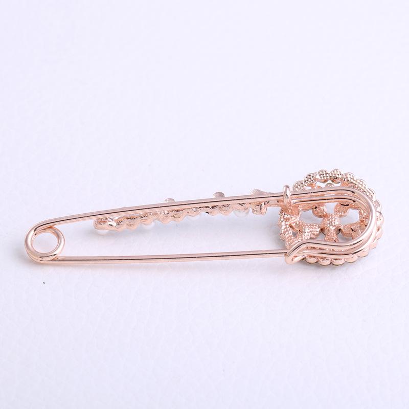 Alloy Drip Flower Pin Women'S Clothing Accessories Brooch Fashion Temperament Simple Corsage