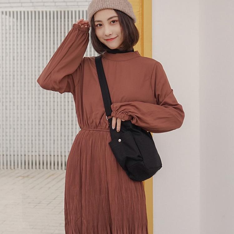 

Модная женская сумка на одно плечо чёрный